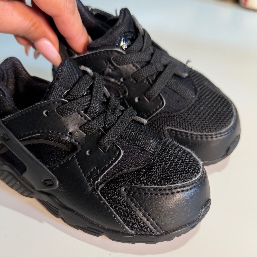 Black Toddler Nike Huaraches
